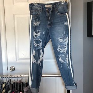 Ripped Boyfriend Jean